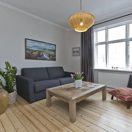 Thomsen * Reykjavik